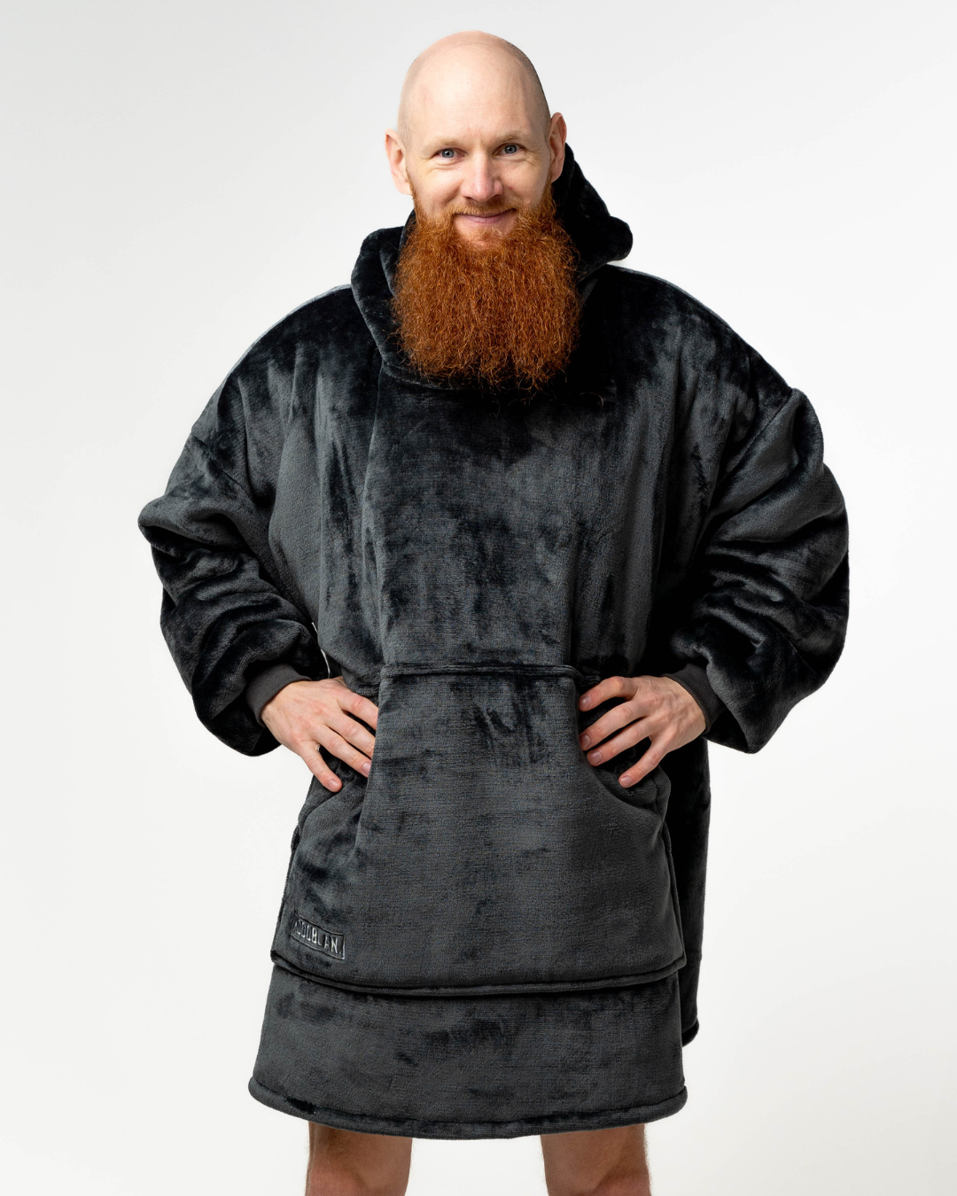 Vienspalvis pilkas hudis