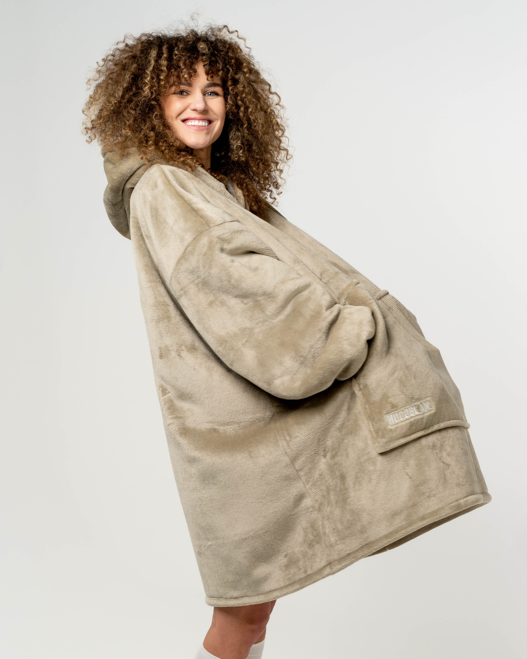 Vienspalvis chaki hudis