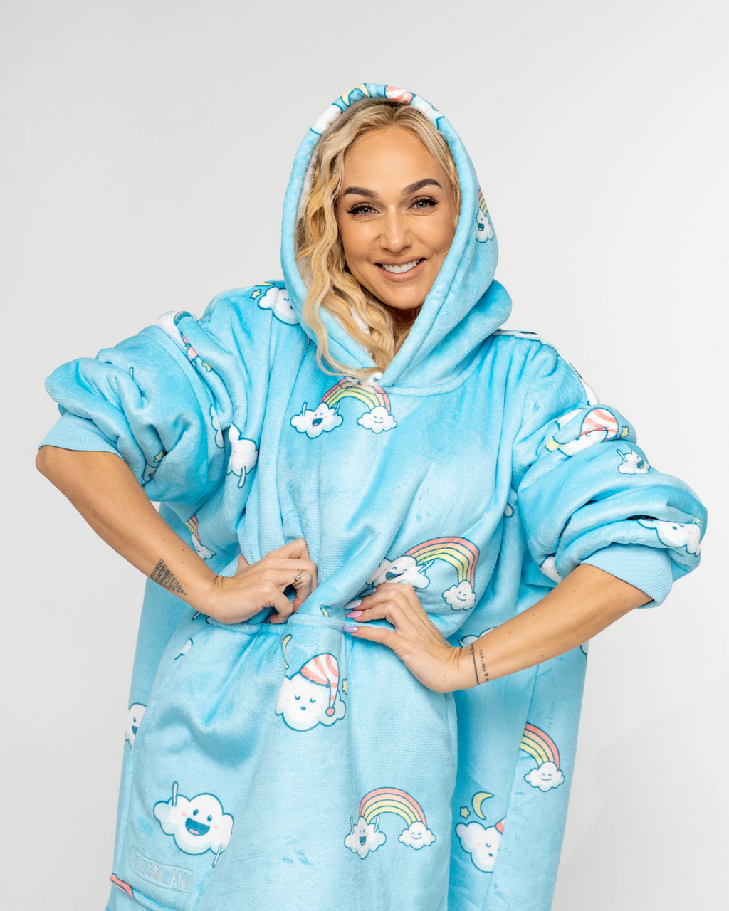 Linksmas Debesėlis hudis