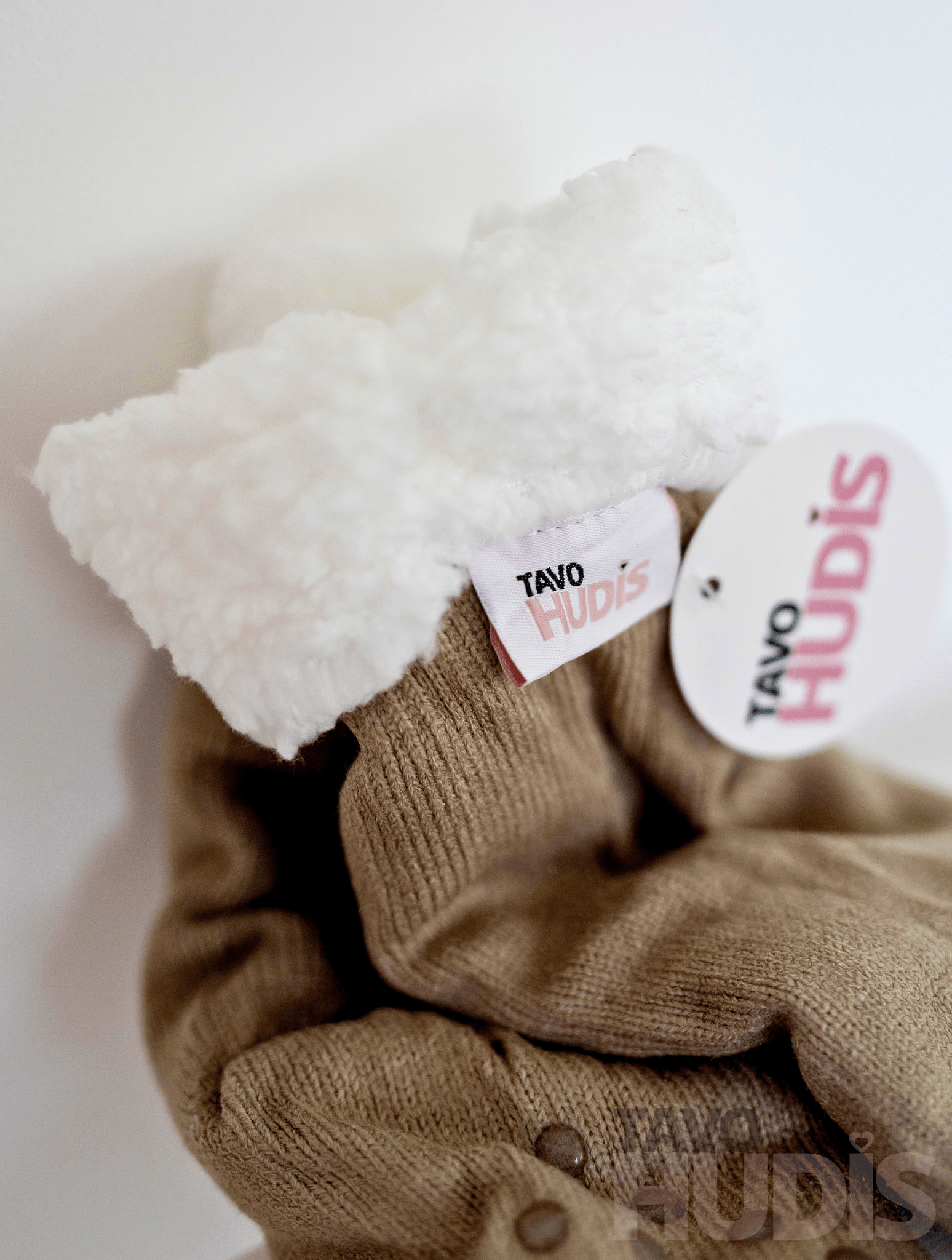 Chaki spalvos kojinės