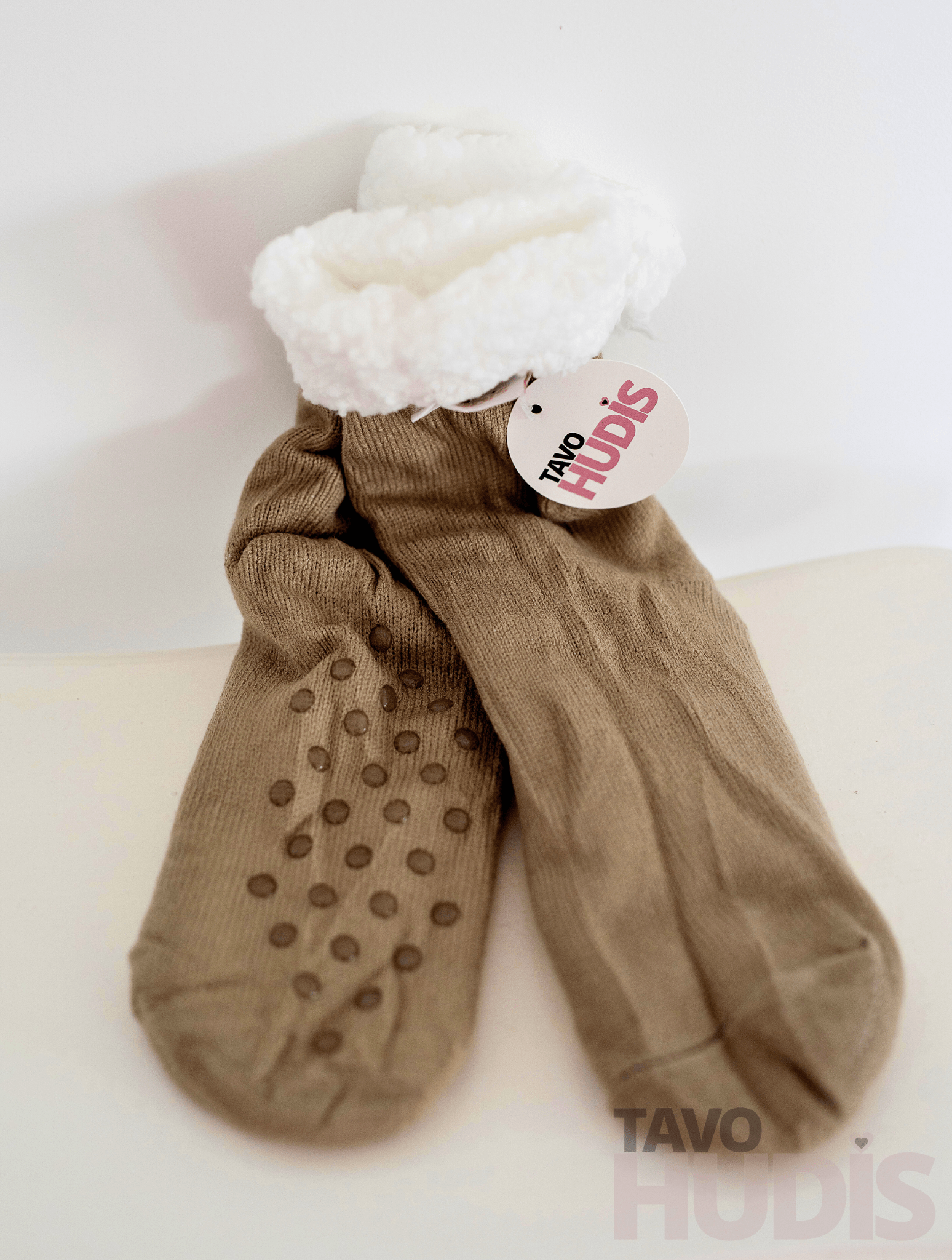 Chaki spalvos kojinės